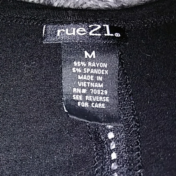 Black shirt - Picture 2 of 2